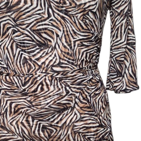 DVF Diane Von Furstenberg 100% Silk Printed Mesh Stretch Wrap Top S Vintage Y2K - Picture 3 of 3